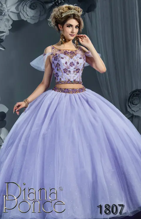 Vestido de XV años modelo 1807 Lila Dos Piezas — Diana Ponce Zamora